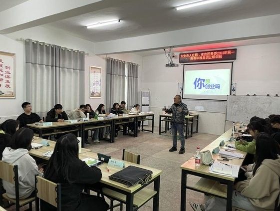 龍魚幼苗開口餌料有哪些選擇？