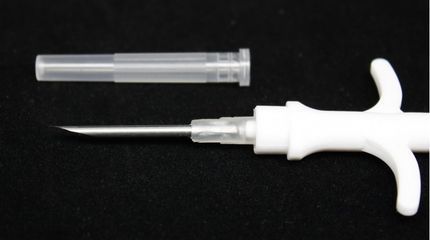 龍魚打芯片：龍魚打芯片一般步驟