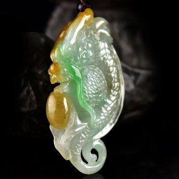 翡翠龍魚的寓意和象征意義（翡翠龍魚的寓意與象征:翡翠龍魚的寓意與象征） 翡翠龍魚的寓意和象征意義（翡翠龍魚的寓意與象征:翡翠龍魚的寓意與象征） 龍魚百科 第2張