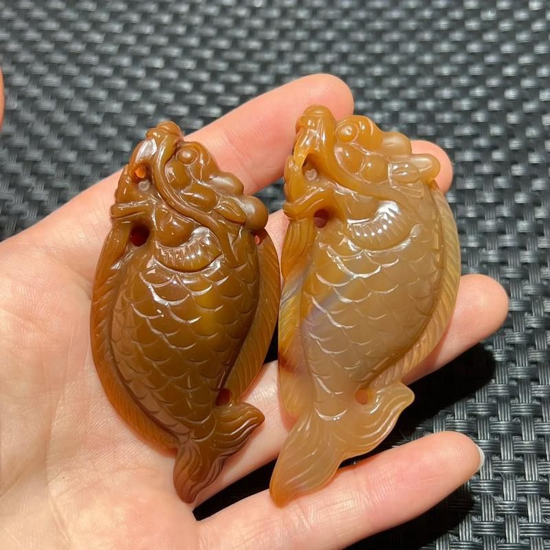 哪種材質的龍頭魚擺件最具有收藏價值？