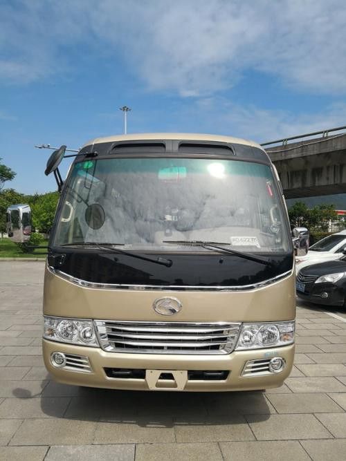 金龍19座中巴車的詳細圖片