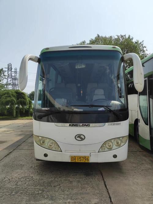 金龍19座中巴車的詳細圖片