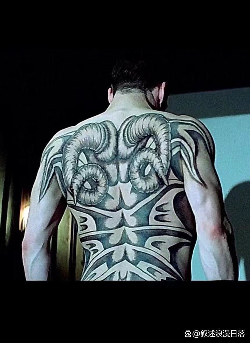 推薦一些紅龍紋身設(shè)計(jì)圖庫