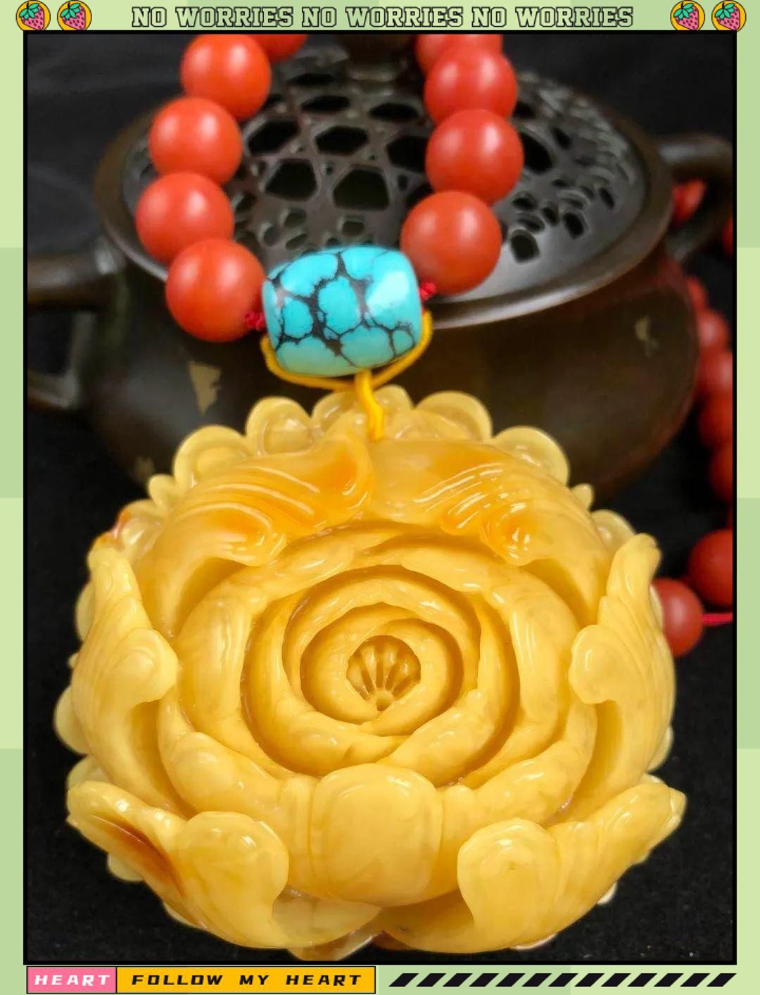 錦鯉和牡丹組成的寓意