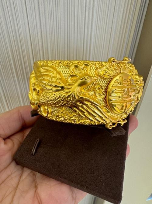 老鳳祥金龍魚