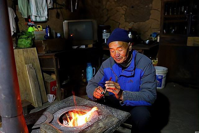 裴山捐贈的銅坐龍有何歷史價值？ 裴山捐贈的銅坐龍有何歷史價值？ 龍魚百科 第3張