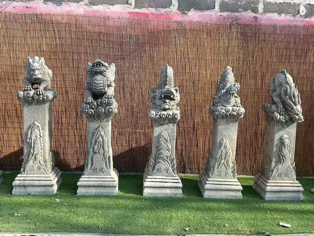 有哪些著名的九子龍雕塑作品？ 有哪些著名的九子龍雕塑作品？ 龍魚百科 第13張