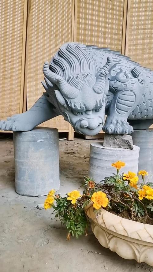 有哪些著名的九子龍雕塑作品？ 有哪些著名的九子龍雕塑作品？ 龍魚百科 第23張