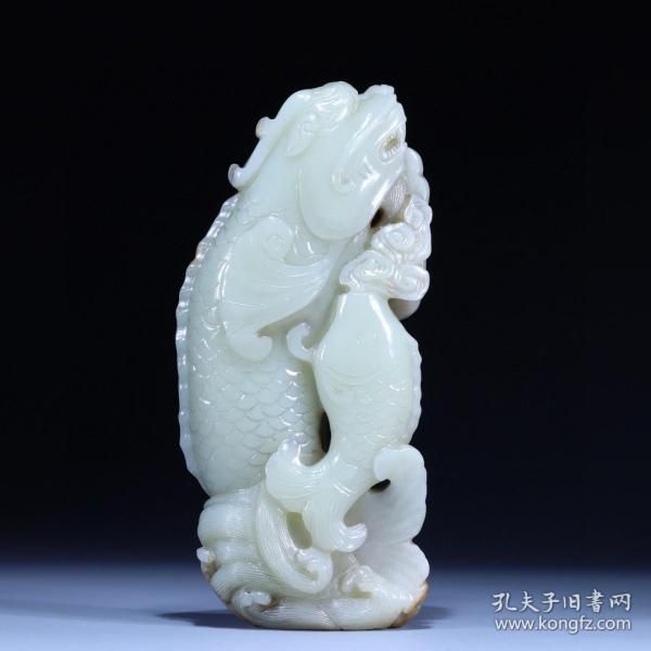 在哪里可以買到龍魚苗呢：關于玉石龍魚擺件的一些詳細介紹