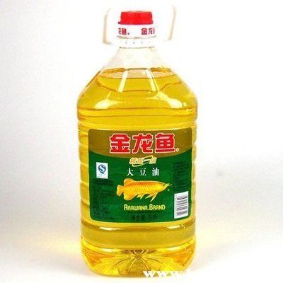 網上金龍魚和實體店價格相差多少（金龍魚在網上和實體店價格存在顯著差異）