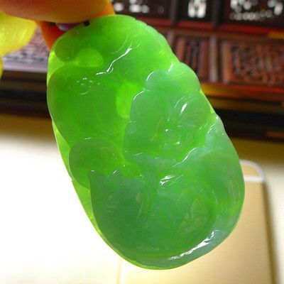 翡翠藍金龍魚值錢嗎：翡翠藍金龍魚值錢嗎？