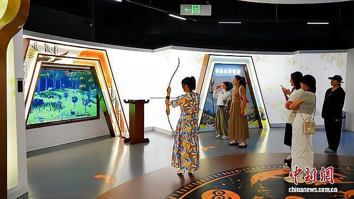 如何結(jié)合AR技術(shù)展示金龍雕刻？