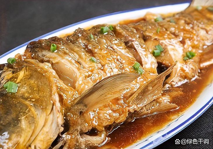 紅龍魚紅燒時用什么香料？