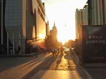 紅龍魚鱗片翹起來用什么藥治療：紅龍魚鱗片翹起來得用什么藥治療紅龍魚鱗片翹起得用什么藥治療