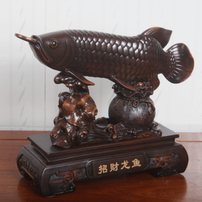 招財金龍魚擺件擺放位置（招財金龍魚擺件擺放位置在風(fēng)水學(xué)中有著重要的意義）