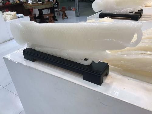 白玉金龍魚工藝品圖片大全