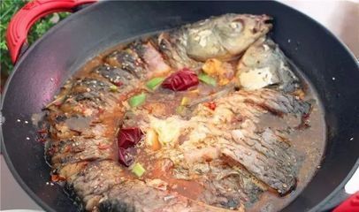 紅龍魚吃什么好（紅龍魚增色食物有哪些,紅龍魚飼料品牌推薦,紅龍魚活餌投喂技巧） 紅龍魚吃什么好（紅龍魚增色食物有哪些,紅龍魚飼料品牌推薦,紅龍魚活餌投喂技巧） 龍魚百科 第2張