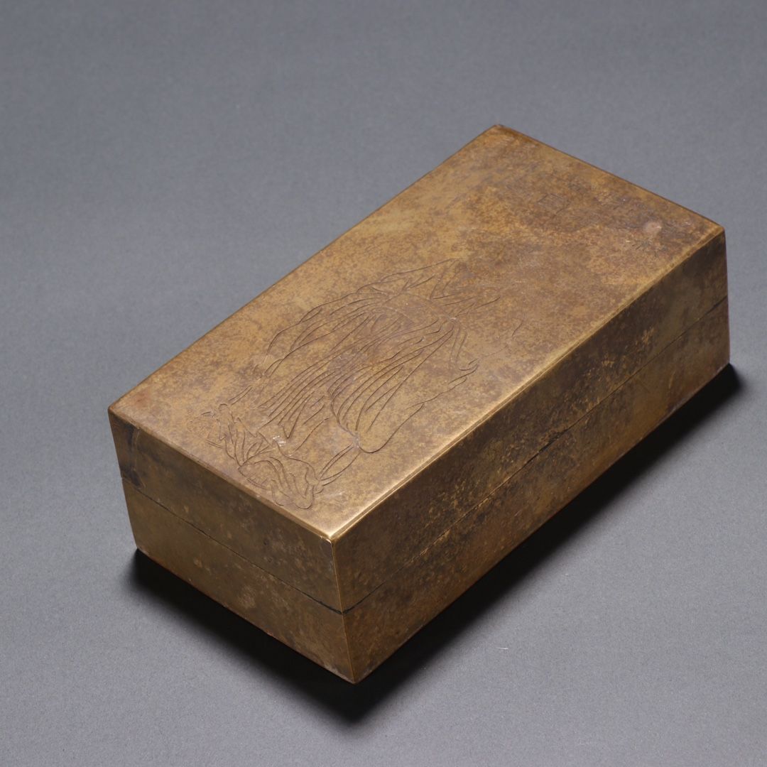 紅龍魚死了能吃嗎，：紅龍魚死了能吃嗎紅龍魚死了能吃取決于其死亡原因