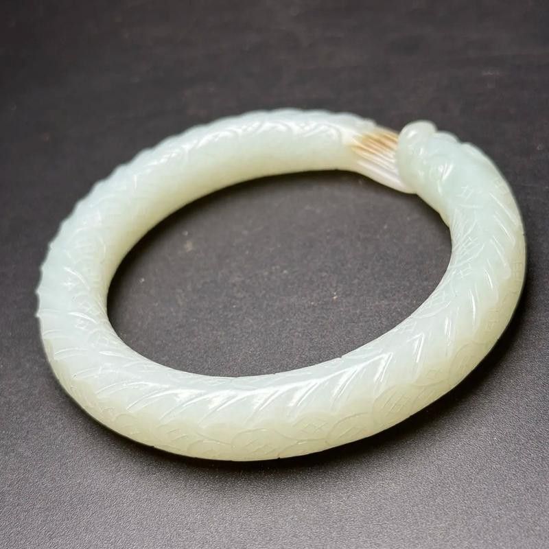 和田玉龍魚(yú)手鐲圖片欣賞 和田玉龍魚(yú)手鐲圖片欣賞 龍魚(yú)百科 第4張