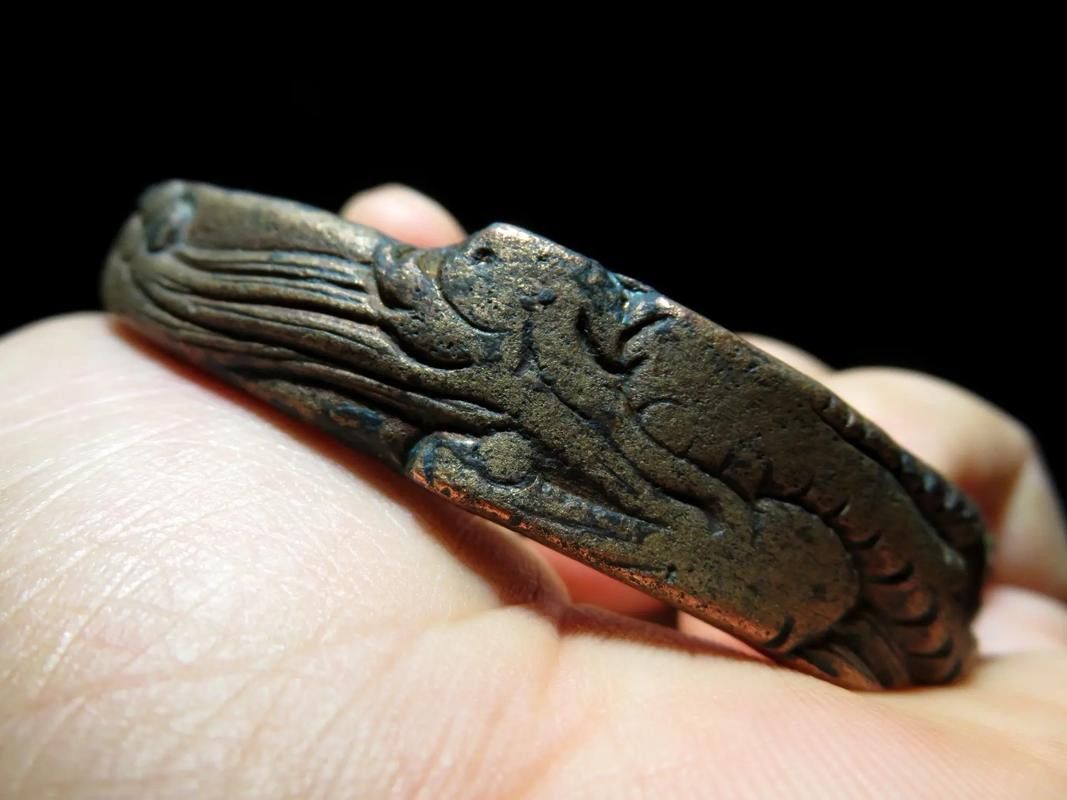 和田玉龍魚(yú)手鐲圖片欣賞 和田玉龍魚(yú)手鐲圖片欣賞 龍魚(yú)百科 第16張