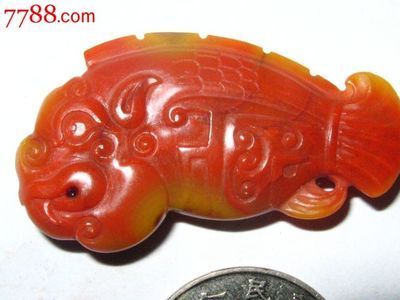 魚化龍玉佩寓意：魚化龍在中國傳統文化中是一個富含象征意義的神話形象
