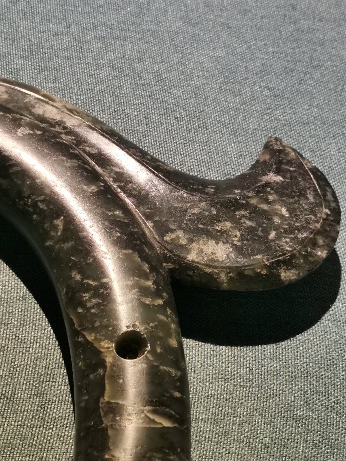 如何鑒別龍擺件工藝品的真?zhèn)危? title=