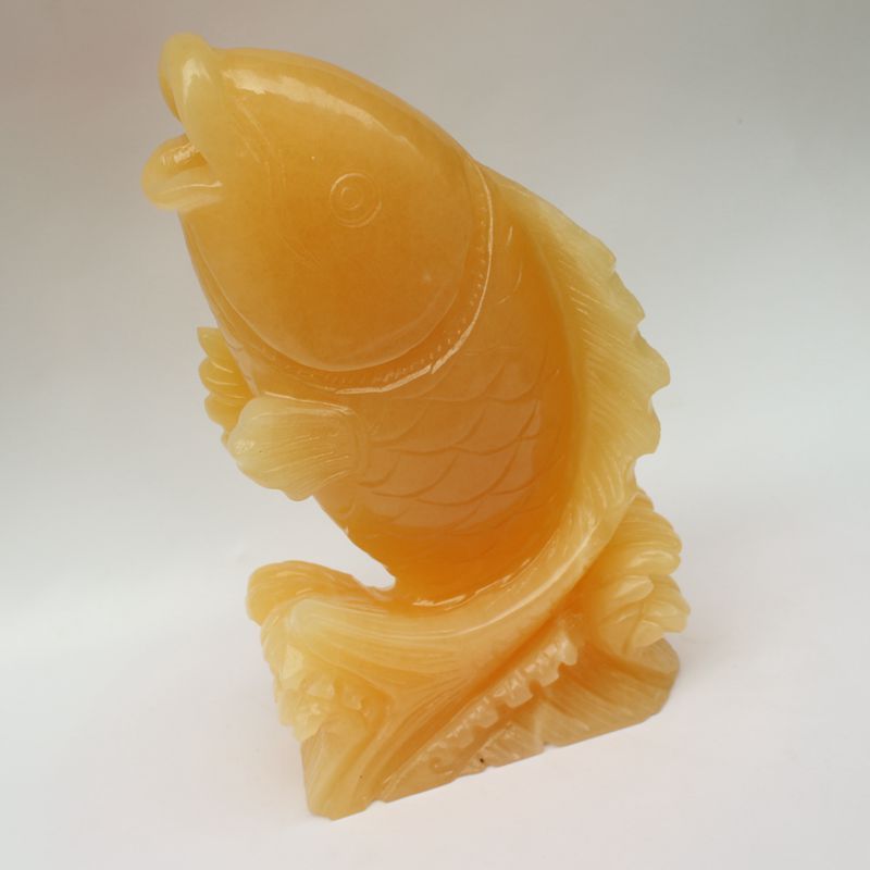 金龍魚(yú)玉石應(yīng)該怎么擺設(shè)【金龍魚(yú)玉石應(yīng)該怎么擺設(shè)金龍魚(yú)玉石擺設(shè)方法需要綜合因素考慮】