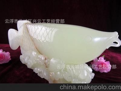 金龍魚(yú)玉石應(yīng)該怎么擺設(shè)【金龍魚(yú)玉石應(yīng)該怎么擺設(shè)金龍魚(yú)玉石擺設(shè)方法需要綜合因素考慮】