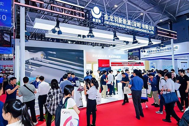 金龍羽的無人機訂單客戶是誰？