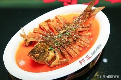龍魚要吃什么才會更好吃：龍魚的飲食習性