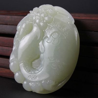 和田玉龍魚寓意（和田玉上雕刻“魚”居然是這樣的寓意，漲知識了！）
