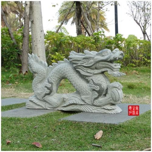 再給我?guī)讉€水龍雕塑的實例