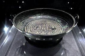 哪里可以找到更多龍鳳魚圖片？