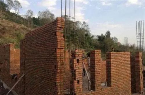 2021磚混結構每平米造價，2021年磚混結構住宅樓每平米造價是多少？ 2021磚混結構每平米造價，2021年磚混結構住宅樓每平米造價是多少？ 龍魚百科 第4張
