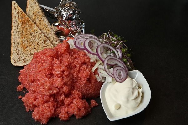 黃鰭鯧魚混養空間規劃指南：混養黃鰭鯧和龍魚需要注意的事項 黃鰭鯧魚混養空間規劃指南：混養黃鰭鯧和龍魚需要注意的事項 龍魚百科 第3張
