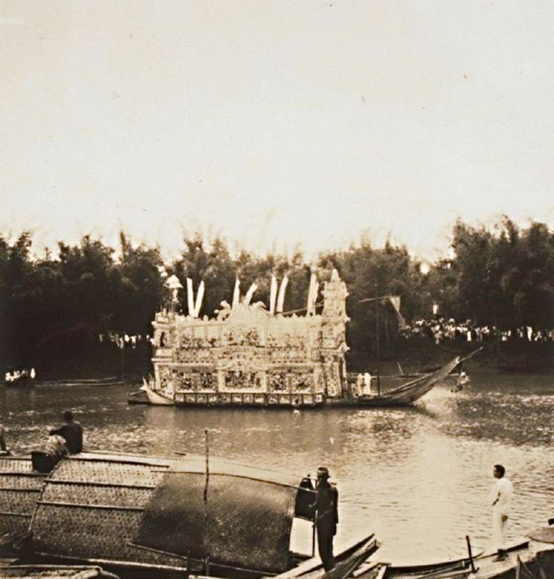 紅龍在端午節有哪些傳統裝飾？