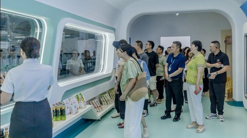 金龍魚參觀工廠行 騰訊大渝網(wǎng) 張航