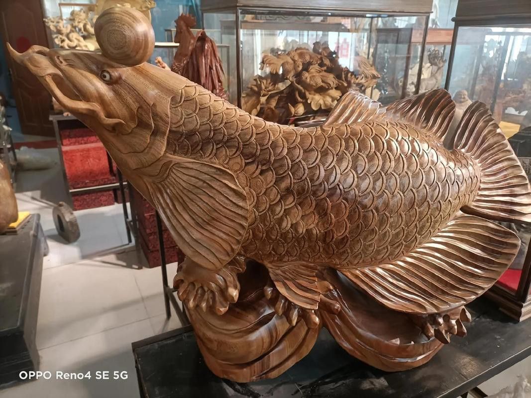 根雕金龍魚圖片大全