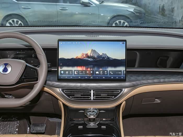 騰勢D9金龍魚壁紙高清版