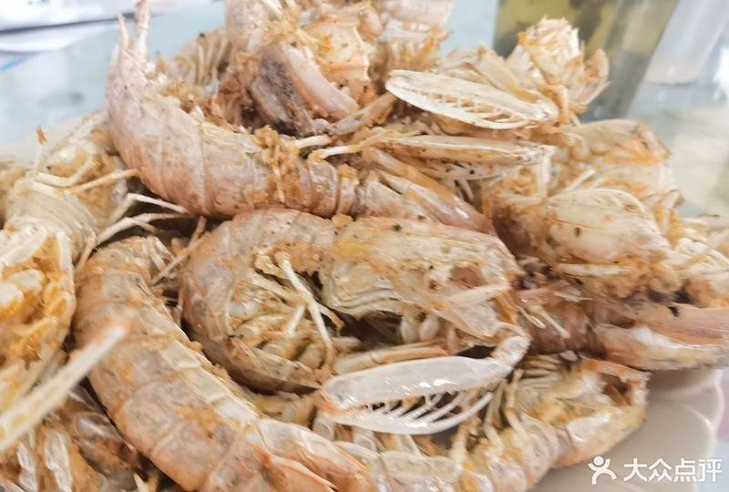 防城港金龍魚批發市場在哪里啊多少錢