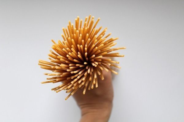 紅龍魚用什么燈才能血紅色，
