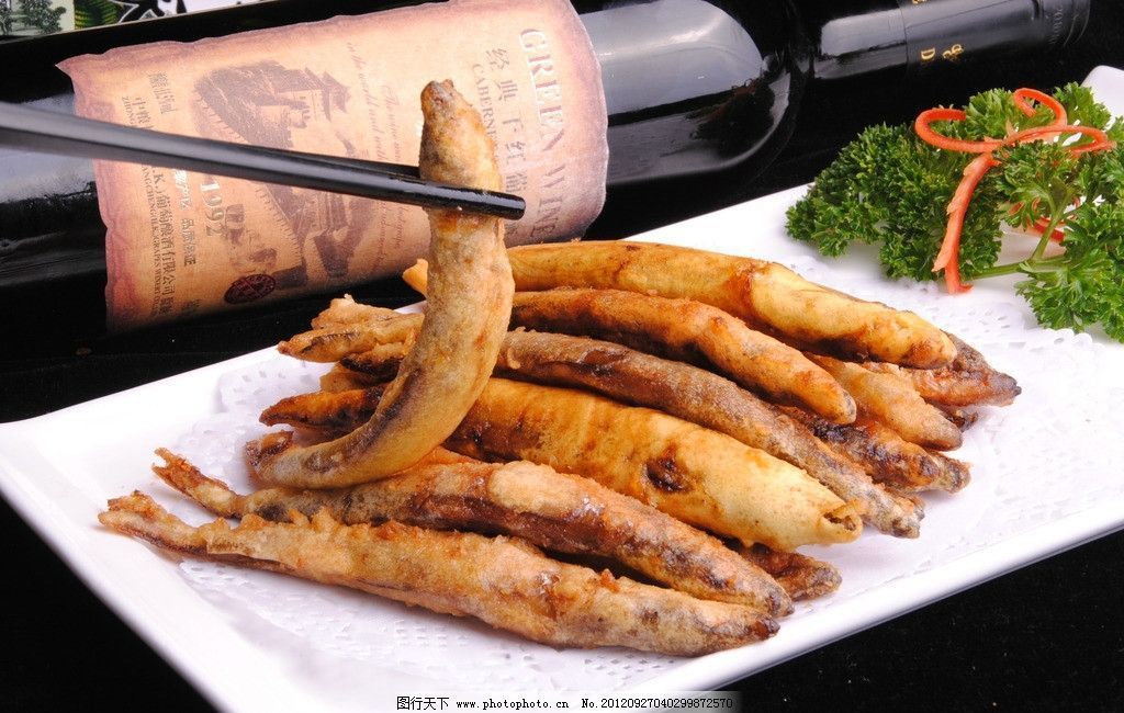 小龍魚吃啥：小龍魚的飲食習慣 小龍魚吃啥：小龍魚的飲食習慣 龍魚百科 第3張
