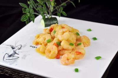 龍魚吃的蝦仁：龍魚可以吃蝦仁嗎 龍魚吃的蝦仁：龍魚可以吃蝦仁嗎 龍魚百科 第1張