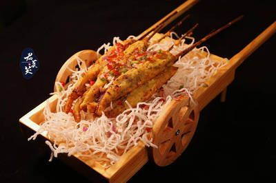 白龍魚刺多不多怎么判斷：白龍魚刺卡在食道內是否卡在食道內，如何判斷魚刺是否卡在食道內