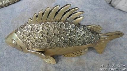 金龍魚擺件放在客廳什么位置【金龍魚擺件在客廳擺放位置的風水講究金龍魚擺件的風水講究】