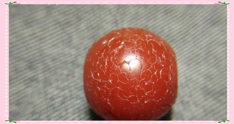 如何區分真假馬蹄印（正品馬蹄印通常呈大半圓形（馬、驢）或橢圓形（騾））