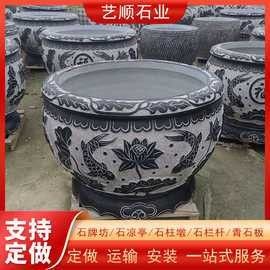 水龍雕塑中還有哪些值得推薦的作品？（《水39#》系列,任軍私人收藏作品以極簡金屬線條重構水龍形態）