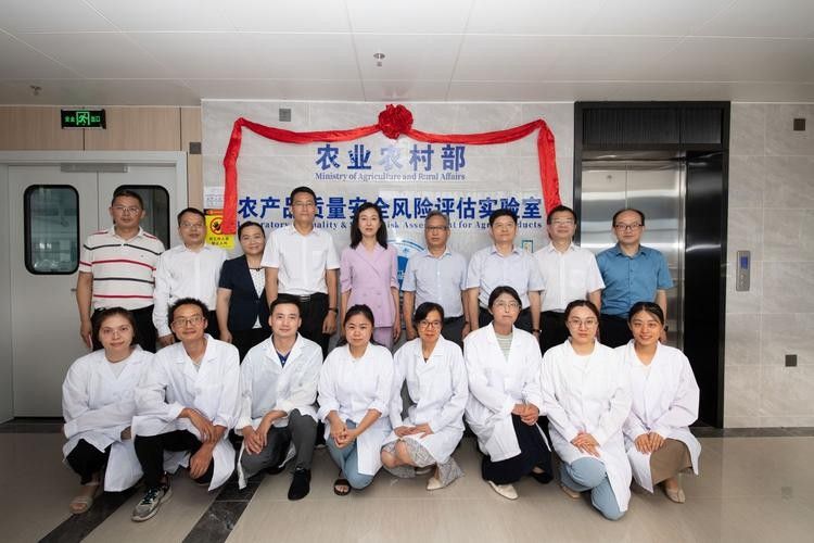 如何聯系肇慶市農業農村局獸醫與屠宰管理科：關于公布肇慶市鼎湖區生豬規模化養殖場無害化處理市級財政補助申報情況的公告