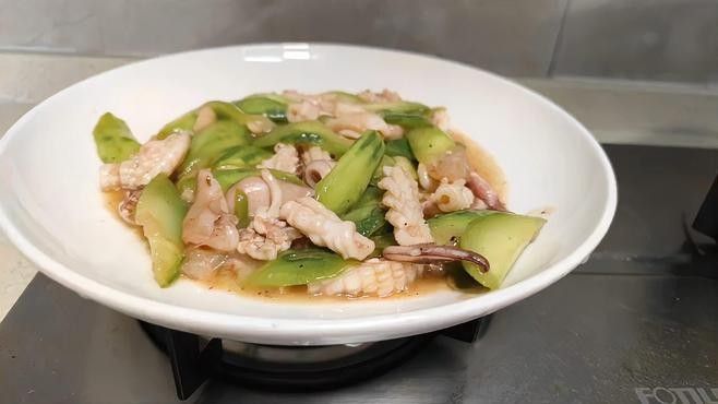 龍魚有哪些烹飪技巧：養魚大聯盟，清蒸龍魚，沒人愿意嘗試吧 龍魚有哪些烹飪技巧：養魚大聯盟，清蒸龍魚，沒人愿意嘗試吧 龍魚百科 第5張
