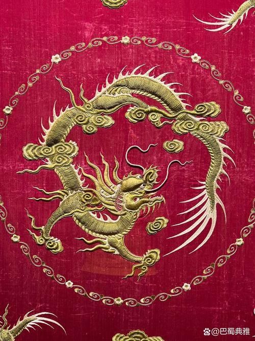能推薦一些紅龍紋身圖案嗎：幾種風格鮮明的紅龍紋身圖案推薦